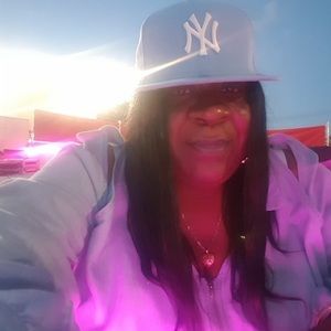 Meet your Posher, Norma